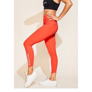 Brand NWT Athleta Peloton Super Sonic 7/8 Tights